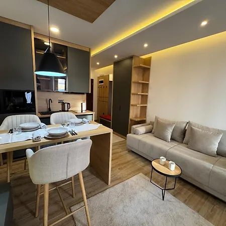 Apartment Fashion Hill